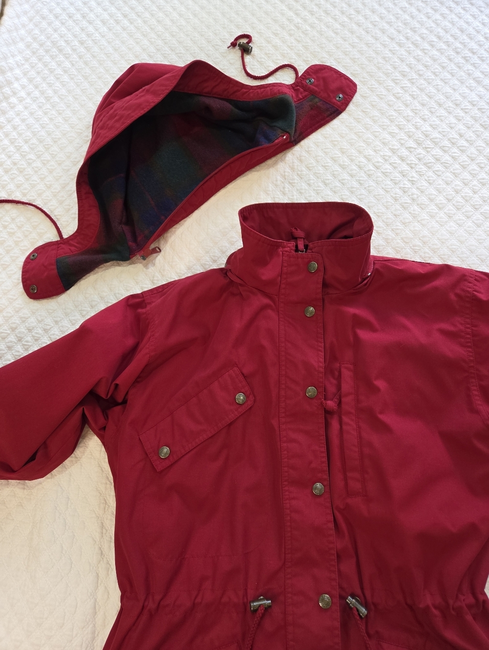 VTG Eddie Bauer Wool Lined Red Parka Women Size Small Removable Hood Mock Neck